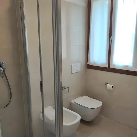 Domus * البندقية