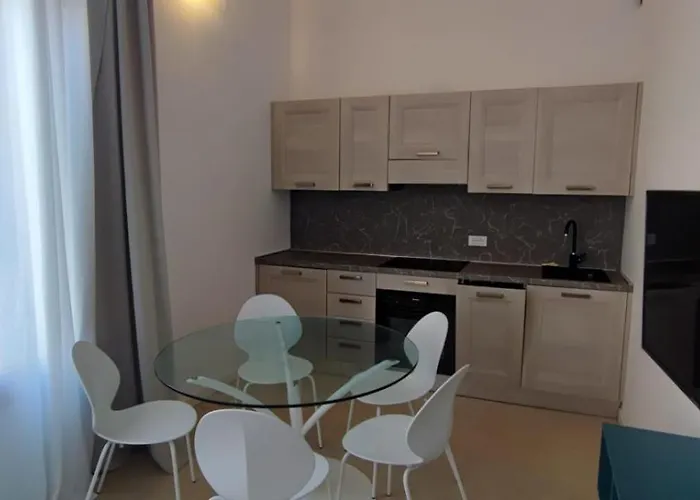 Domus *