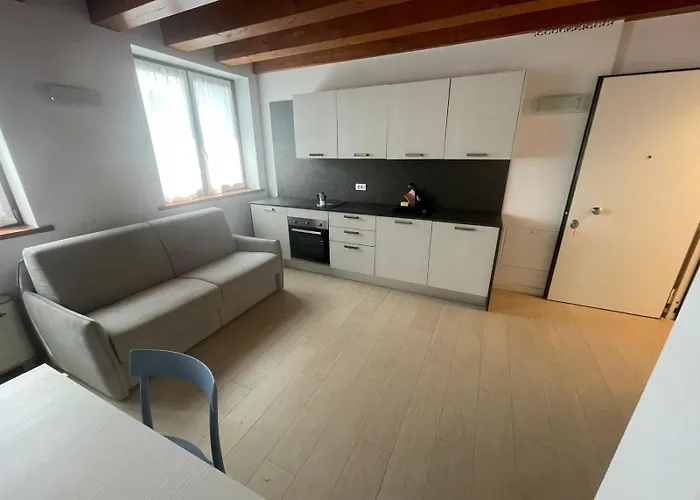 Domus Apartment *