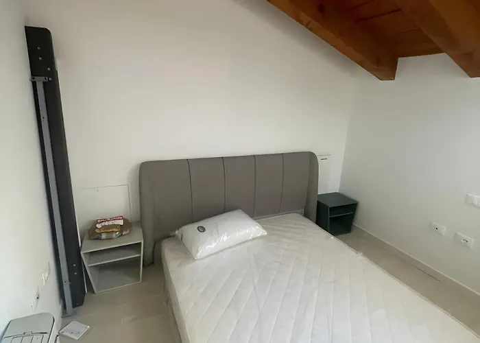 Domus Apartment