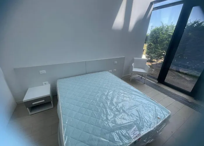 Domus Apartment