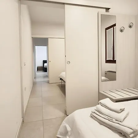 Domus